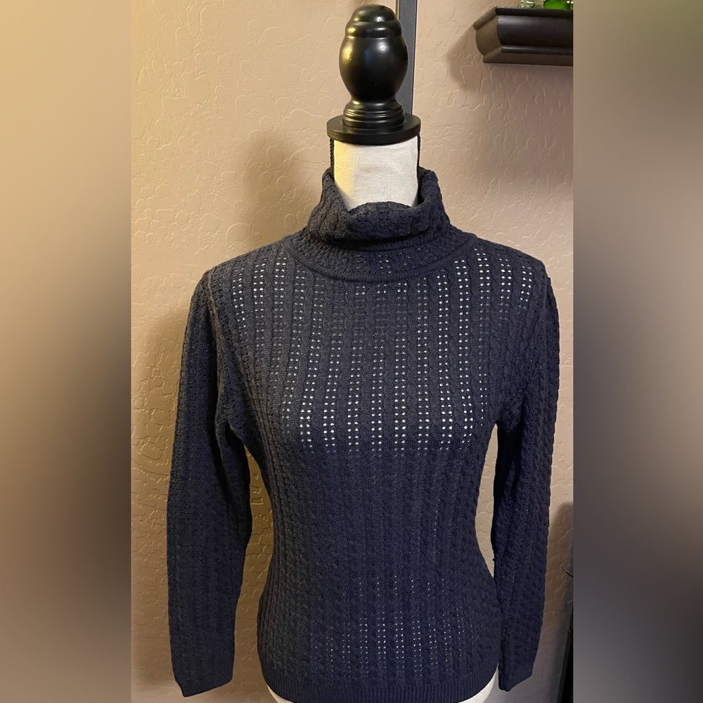 Beautiful Vintage Donna Karen New York (DKNY) Turtleneck Sweater, 100% Wool
